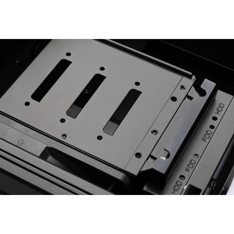 SilverStone「SST-TJ08B-E」レビュー Micro-ATXの“鉄板”おすすめケース