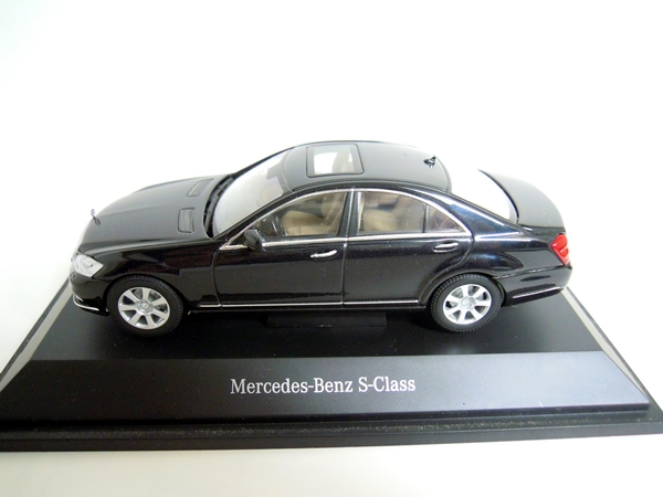 Mercedes-Benz S-Class (W221) - AUTOart | ミニカーブログ 