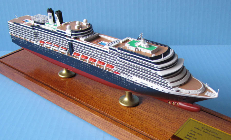 Model cruise ships also make wonderful gifts specifically because of ...