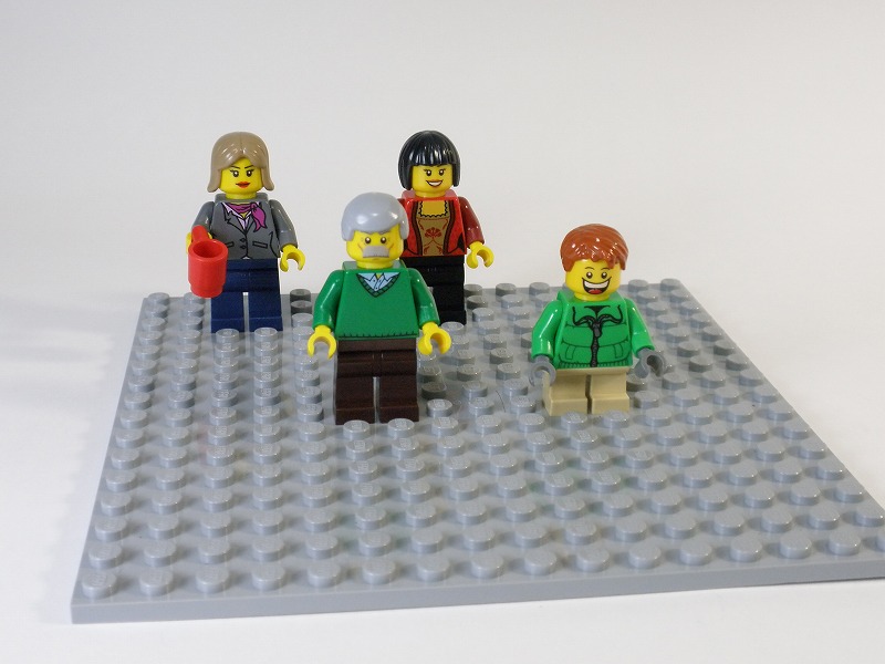 らりるレゴ LEGO 10229 「ウィンターコテージ」 組み立て その２