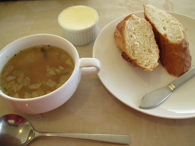 福亭　スープとパン
