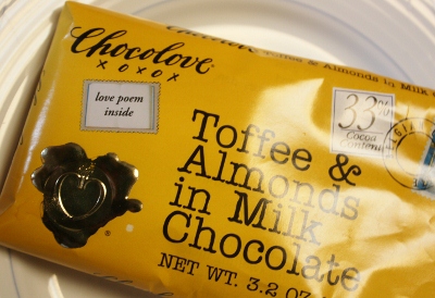 Chocolove, Toffee & Almonds in Milk Chocolate, 3.2 oz (90 g)